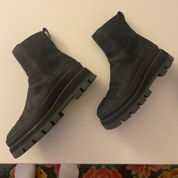 Clarks Orianna Platform Boot women’s - Picture 2 of 5